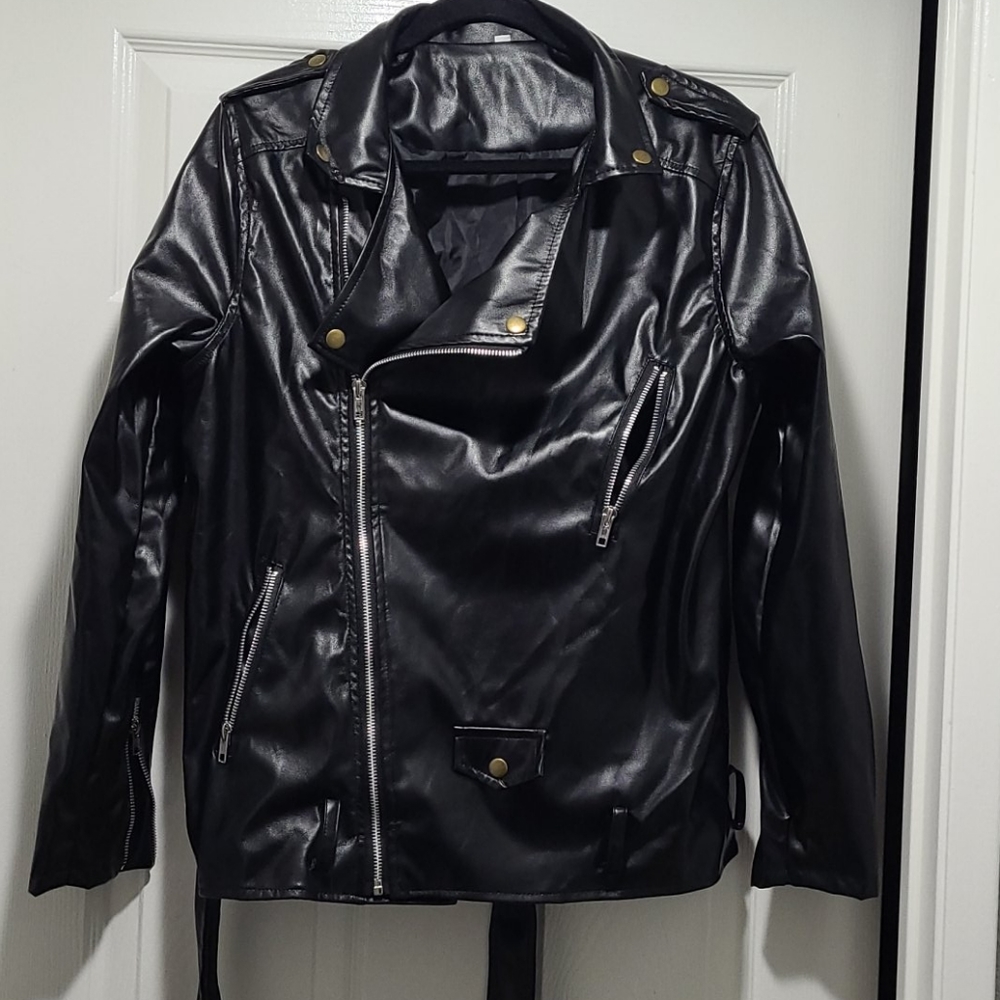 Faux leather black jacket